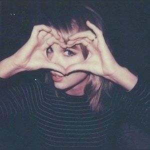 Meet your Posher, Eva